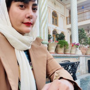 دکتر الهام صادقی